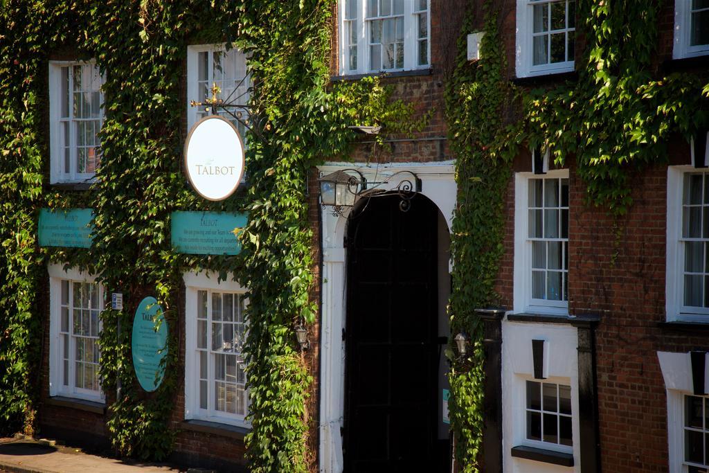 The Talbot Inn Woking Zewnętrze zdjęcie