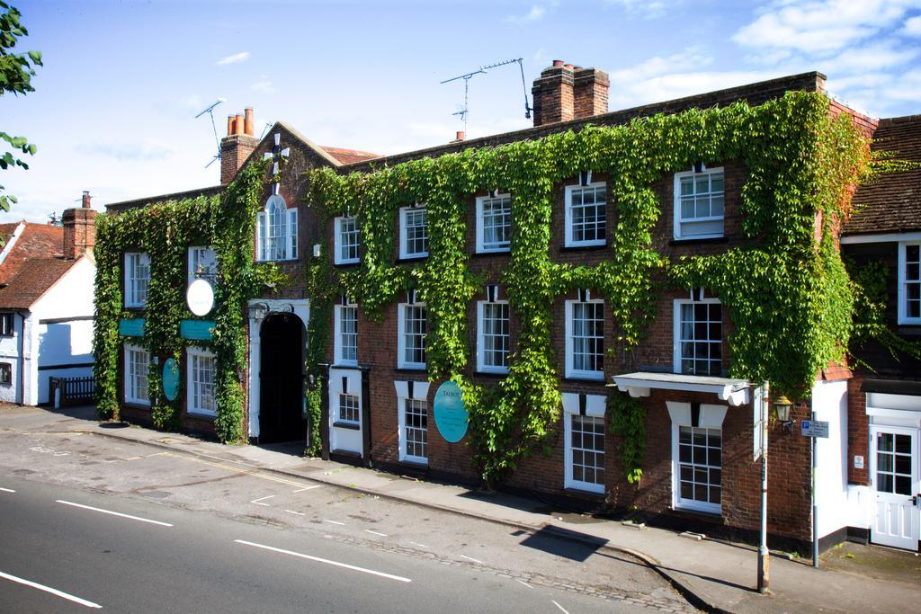 The Talbot Inn Woking Zewnętrze zdjęcie